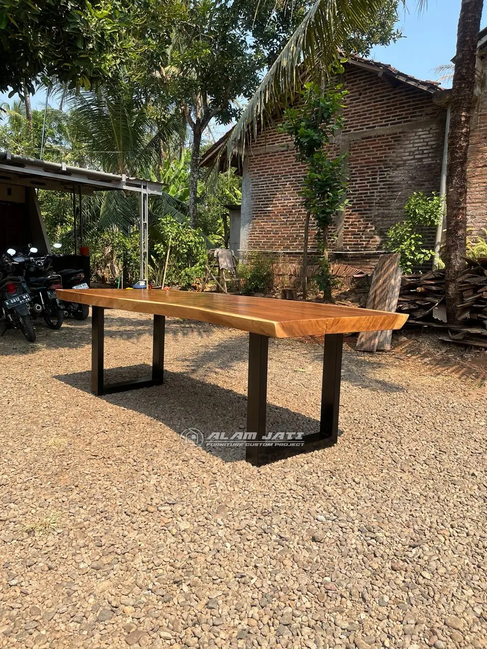 Meja Makan Kayu Jati Minimalis Modern