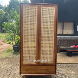 Lemari Kayu Jati Rotan Minimalis