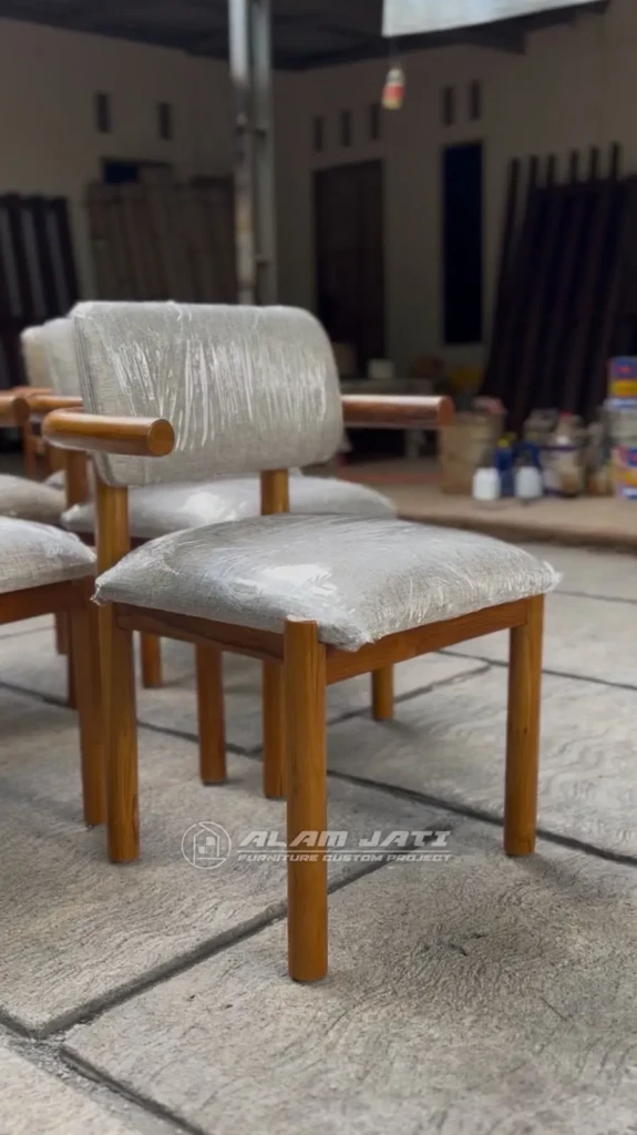 Lovina Chair Kayu Jati